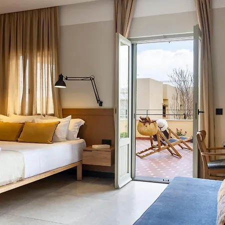 Flaneur Hotel *